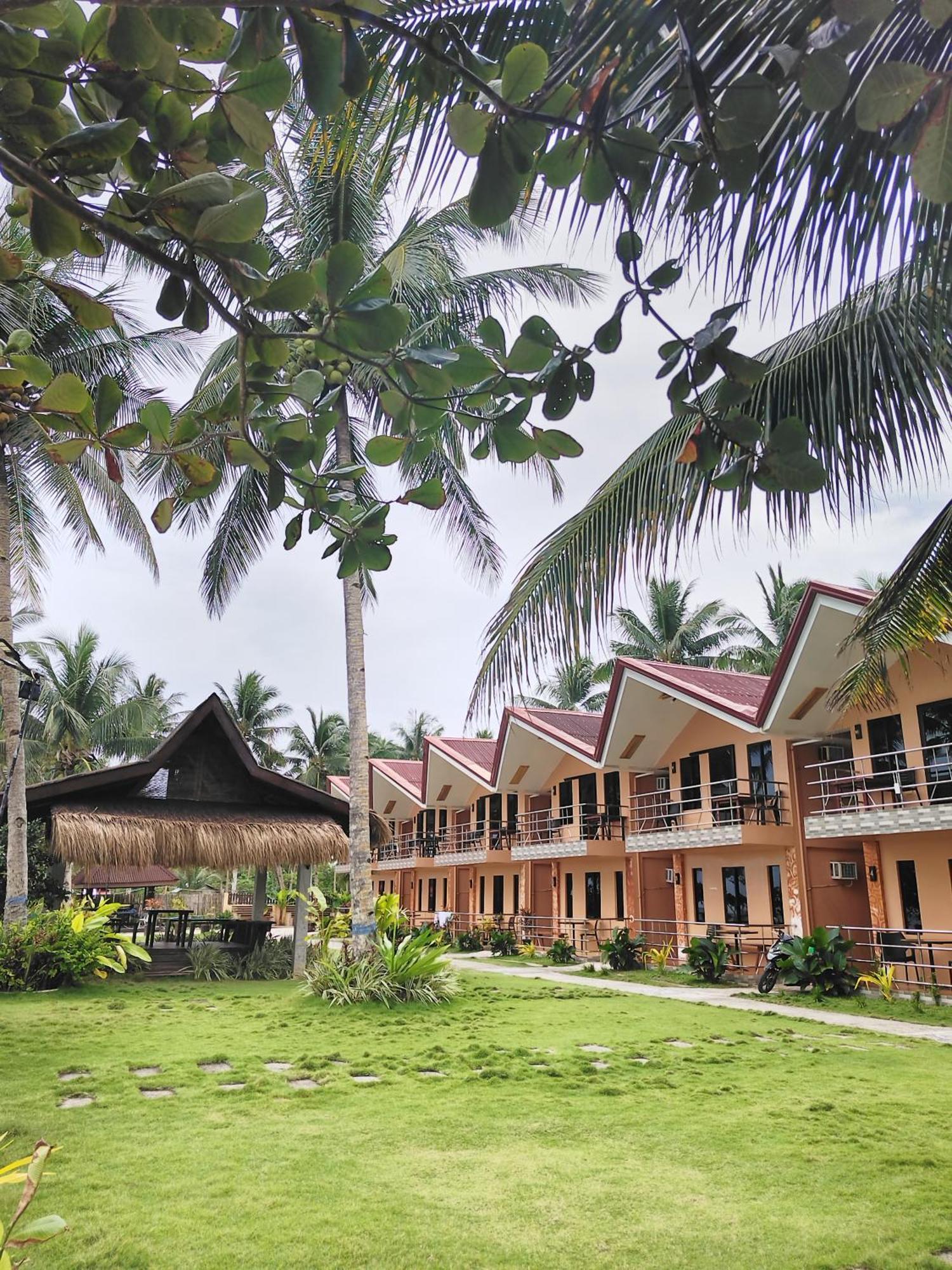 Langojon Jianjoy Beach Resort General Luna  Exterior photo